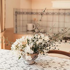 Appartement In einem Bauernhaus in den Hügeln, mit Garten u