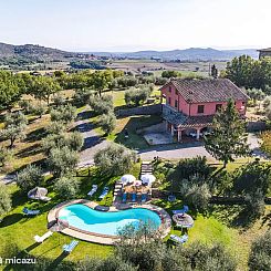 Huis met privé zwembad Trasimenomeer