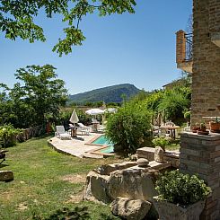 Vakantiehuis Villa mit privatem Pool in der Nähe des Dorfes