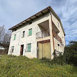Vrijstaande woning in San Giorgio di Pesaro
