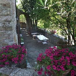 Vakantiehuis Altes Steinhaus mit Garten
