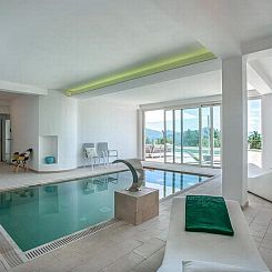 Vakantiehuis Villa Montefalcone, Außen- und Innenpool