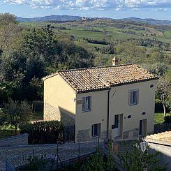 Geschakelde woning in Fratte Rosa