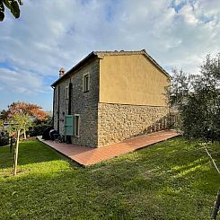 Geschakelde woning in Fratte Rosa