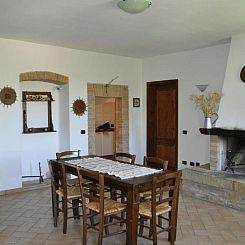 Appartement Rustikale Eleganz mit Blick auf die umbrische La
