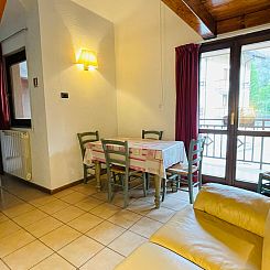Appartement Zwei-Zimmer-Wohnung im Dachgeschoss 5 p. l. Vill
