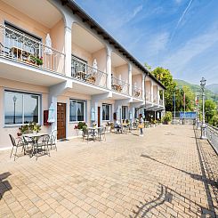 LAGO MAGGIORE - APPARTAMENTO Balcony & Patio VISTA FRONTE LA