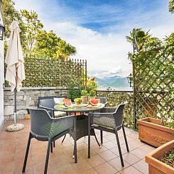 LAGO MAGGIORE - APPARTAMENTO Balcony & Patio VISTA FRONTE LA