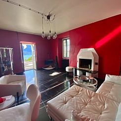 Vrijstaande woning in Oggebbio