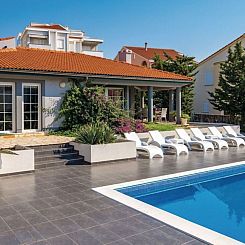 Vakantiehuis Holiday Home Antonija with Private pool