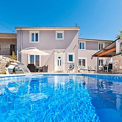 Vakantiehuis Neues Ferienhaus Nina in der Nähe von Rovinj