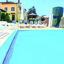 Vakantiehuis mit beheiztem Pool