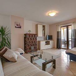 Appartement Appartement in Pula mit Terrasse, Garten und Gri