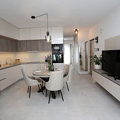 Appartement Luxus-Appartement mit Jacuzzi, Parkplatz und Gar