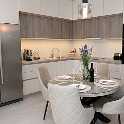 Appartement Luxus-Appartement mit Jacuzzi, Parkplatz und Gar
