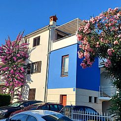 Appartement Geräumige charmante Wohnung in der Nähe des Me