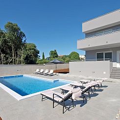 Vakantiehuis Ferienvilla mit privatem Pool