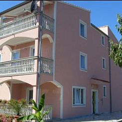 Appartement in Fažana mit Garten und Terrasse