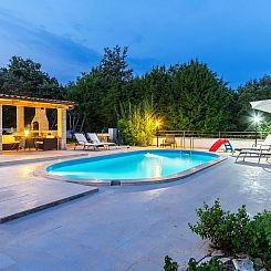 Vakantiehuis Ferienvilla "Lucija"