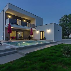 Vakantiehuis Villa Ema with private pool