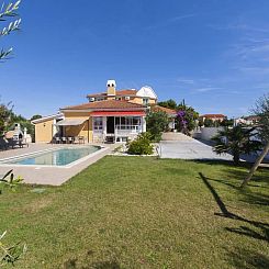 Vakantiehuis Villa Vedorna großes Wellness-Haus in Strandn?