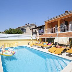 Vakantiehuis Venus mit Whirlpool, Sauna in Banjole