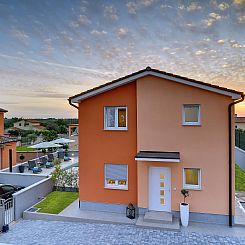 Vakantiehuis Ferienvilla mit Garten, Grill und Terrasse