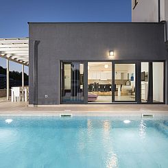 Vakantiehuis Villa Sole am Meer mit Pool, Sauna, Whirlpool