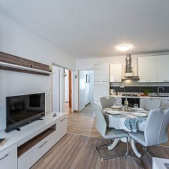 Appartement "Darko" mit Balkon