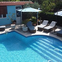 Appartement Elegantes Familienappartement mit privatem Pool