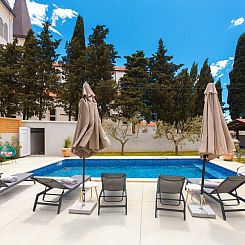 Appartement Tia, Wohnung mit Pool
