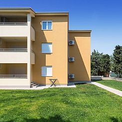 Appartement mit Terrasse