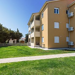 Appartement mit Terrasse