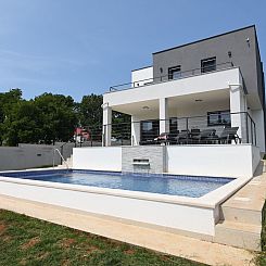 Vakantiehuis Ferienvilla "Luxury Villa Tara" mit beheiztem P