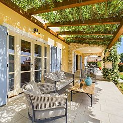 Vakantiehuis Luxuriöse Villa mit Schwimmbad und großem Gar