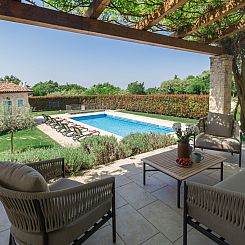 Vakantiehuis Villa mit Pool, Garten und Sommerküche