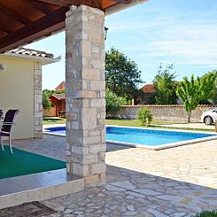 Vakantiehuis Gemütliches Ferienhaus in Medulin mit Großer 