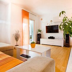 Vakantiehuis in Vintijan mit Großem Whirlpool