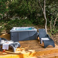 Vakantiehuis Mobilhome Villa Prestige with jacuzzi