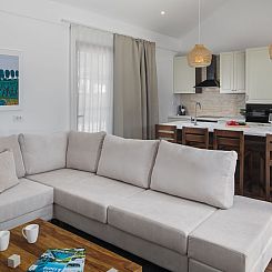 Vakantiehuis Luxury Bay Villa with private hot tub