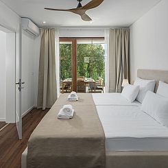 Vakantiehuis Luxury Bay Villa with private hot tub