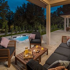 Vakantiehuis Luxury Bay Villa with private hot tub