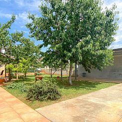 Appartement Pjero mit schöner Terrasse