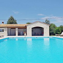 Appartement Wohnung in Rakalj mit Parkplatz und Poolblick