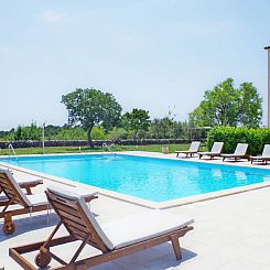 Appartement in Rakalj mit Grill, Garten und Terrasse