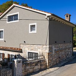 Vakantiehuis Rustic cozy house Pupy mit private pool und kin