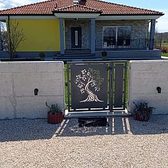 Vakantiehuis mit Terrasse, Grill und Garten