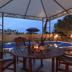 Vakantiehuis Villa Natalia Peroj,  mit privaten Pool