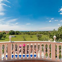 Vakantiehuis Villa Natalia Peroj,  mit privaten Pool