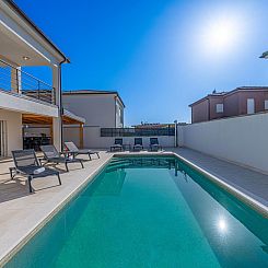 Vakantiehuis 4 Schlafzimmer, 3 Badezimmer, Küche, Wohnzimme